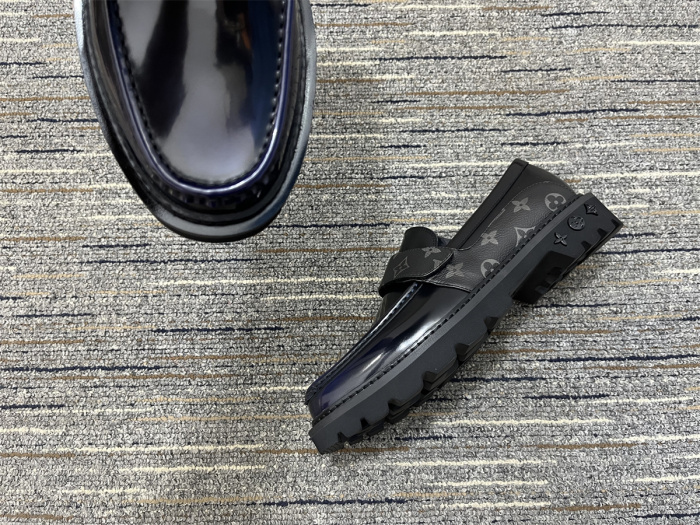Men L*ouis V*uitton Top Quality  loafers