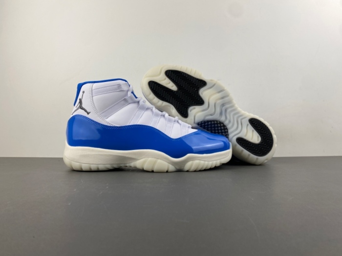 Air Jordan 11  IO8959-133