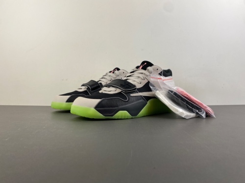 C*hase B x T*ravis S*cott x J*ordan Jumpman Jack TR  IH7971-001