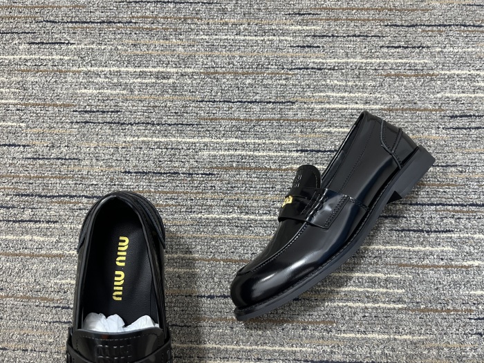 Women M*iu M*iul Top Loafer