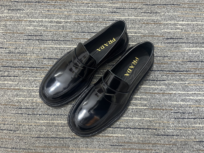 Men  P*rada Top Sneaker