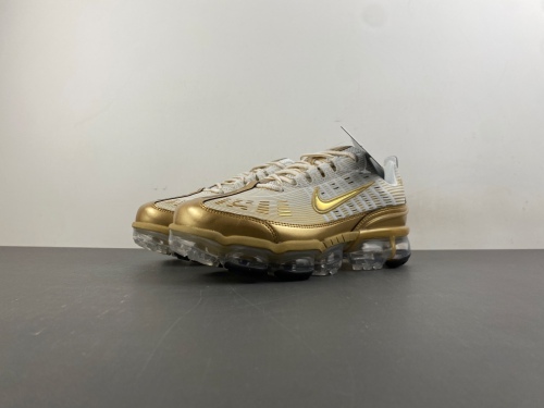 N*ike Air VaporMax 360 'White Metallic Gold'  CK9670-101