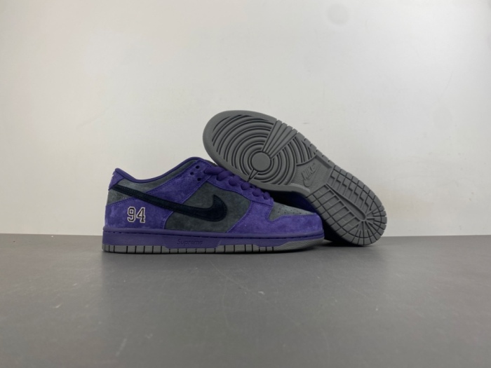 S*upreme x N*ike S*B D*unk Low HQ8487-500