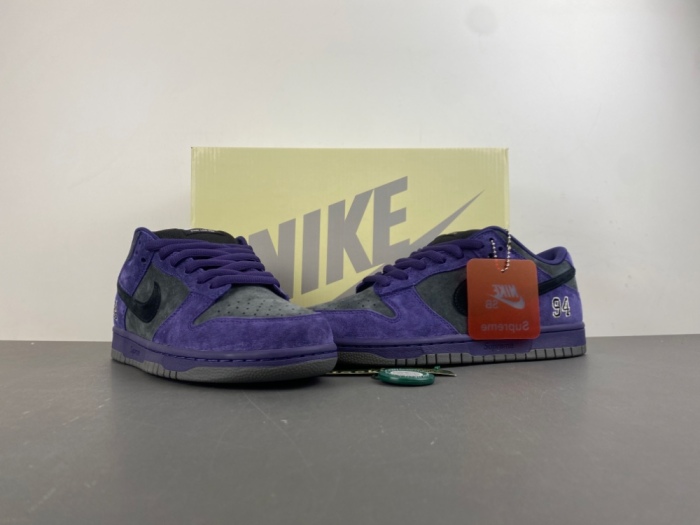 S*upreme x N*ike S*B D*unk Low HQ8487-500