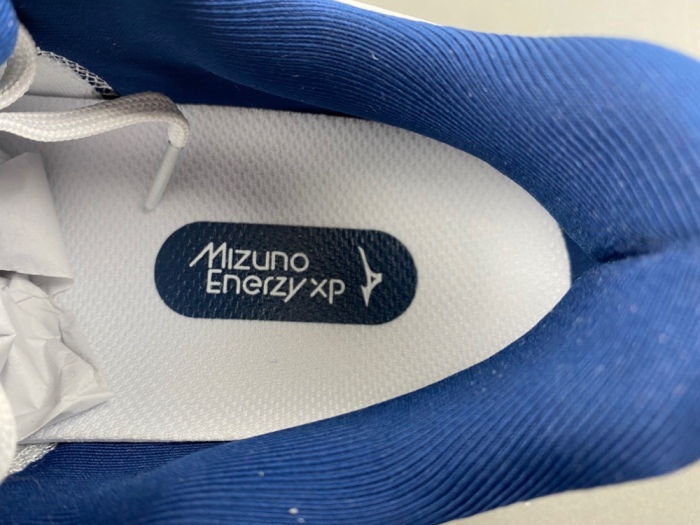 M*izuno V*OLLEYBALL WAVE MOMENTUM ELITE