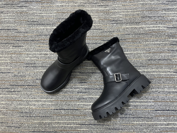 Women P*rada  Boot