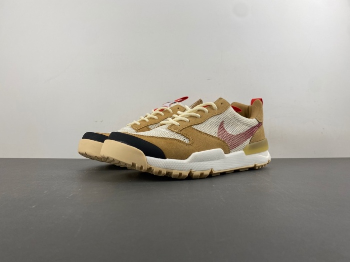 Tom Sachs x N*ike Craft Mars Yard 3.0 IF2885-100