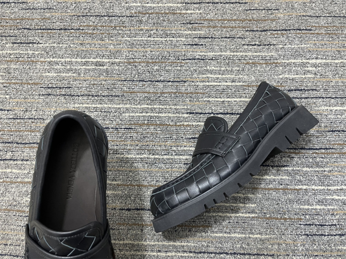 Men  B*ottega V*eneta Top Sneakers