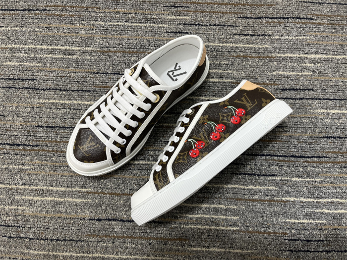 Women L*ouis V*uitton Top Quality sneakers