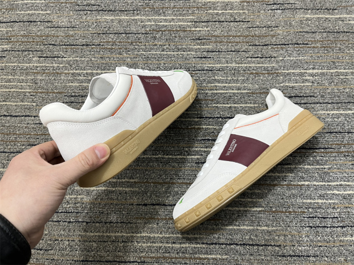 Men Women 𝑉*𝐴𝐿𝐸𝑁𝑇𝐼𝑁𝑂 Top Sneakers