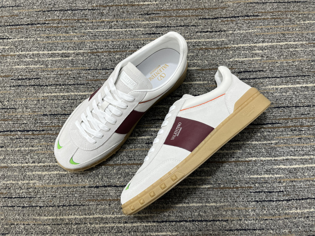 Men Women 𝑉*𝐴𝐿𝐸𝑁𝑇𝐼𝑁𝑂 Top Sneakers