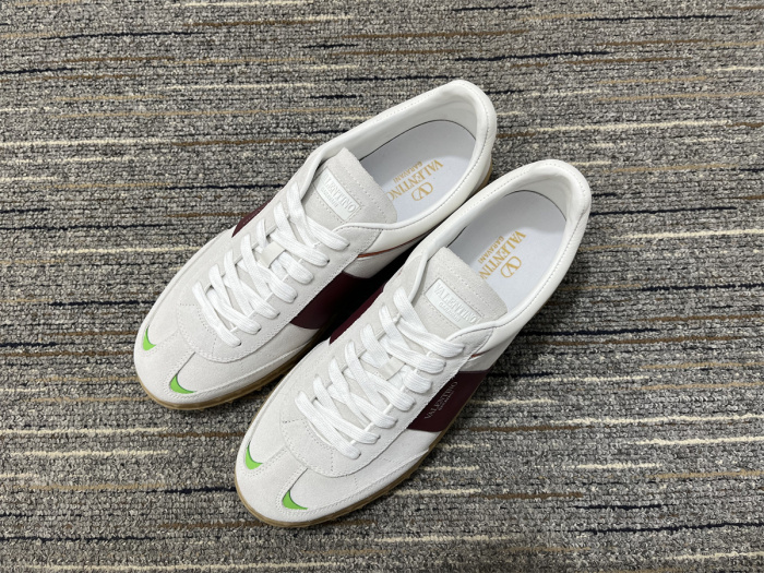 Men Women 𝑉*𝐴𝐿𝐸𝑁𝑇𝐼𝑁𝑂 Top Sneakers