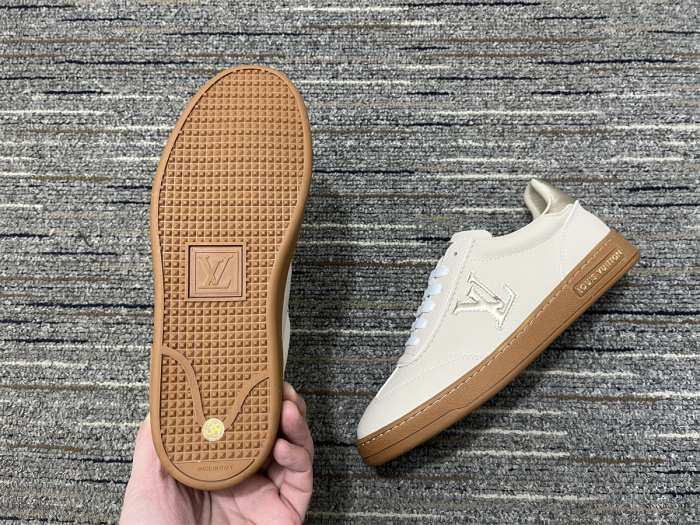 Women L*ouis V*uitton Top Quality sneakers