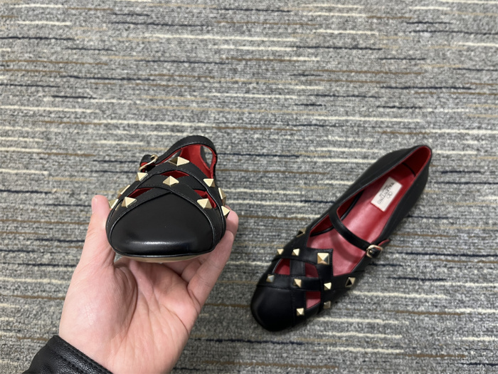 Women V*alentino Top Quality Sandals