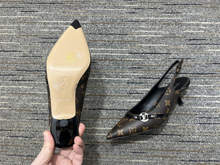 Women L*ouis V*uitton Top Quality Sandals