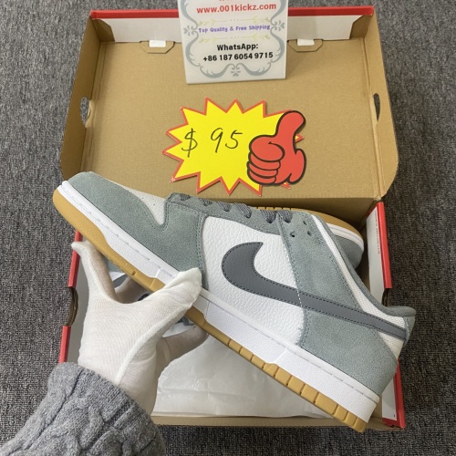 N*ike  D*unk Low  FV0389 100