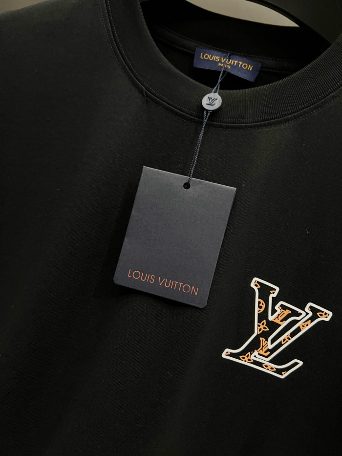 L*ouis V*uitton Top Quality