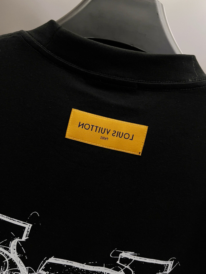 L*ouis V*uitton Top Quality