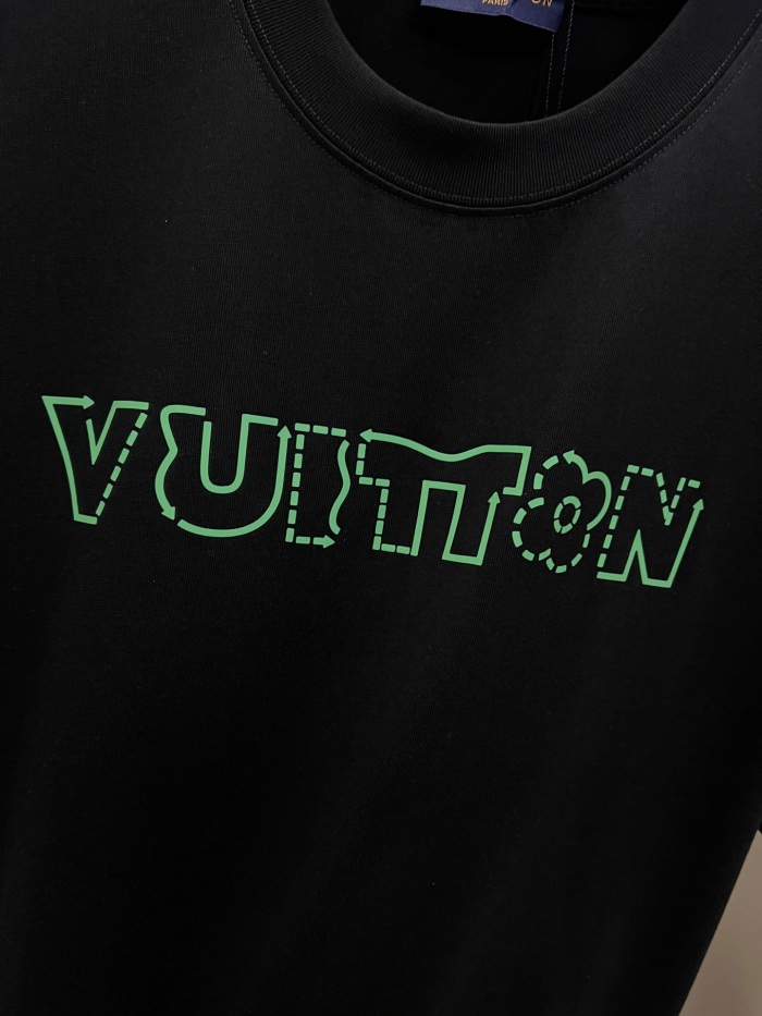 L*ouis V*uitton Top Quality