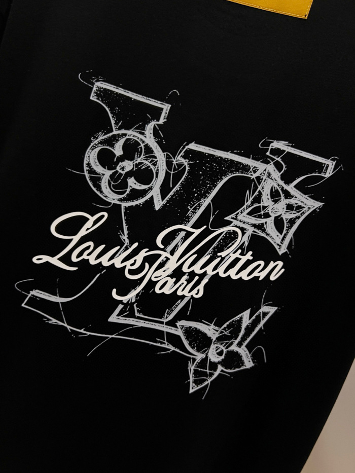 L*ouis V*uitton Top Quality