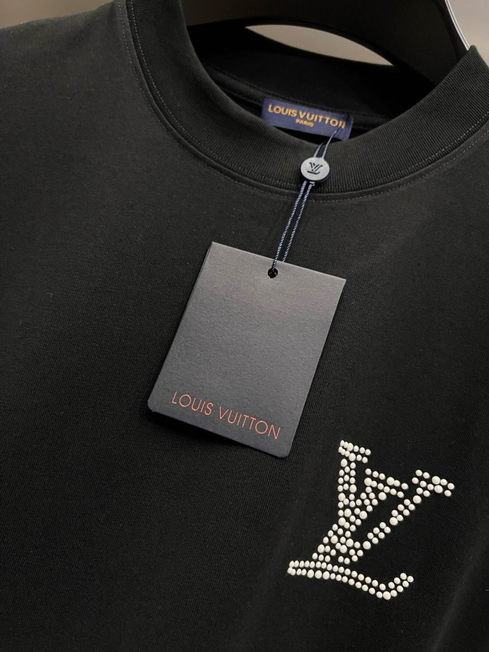 L*ouis V*uitton Top Quality