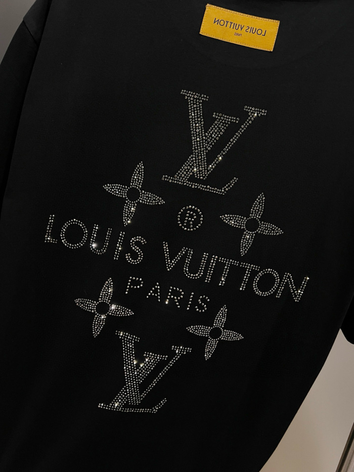 L*ouis V*uitton Top Quality