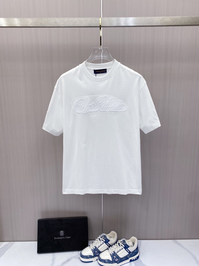 L*ouis V*uitton  Top Quality