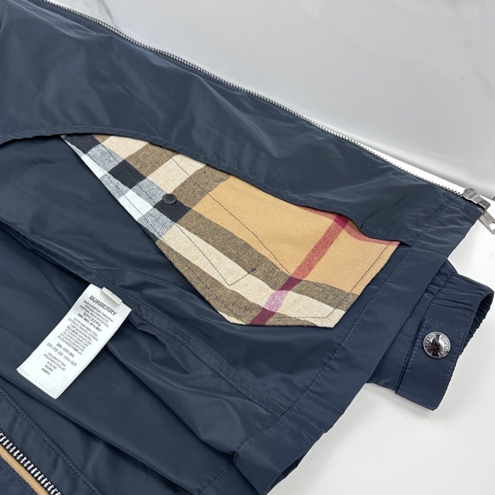 B*urberry Top Quality
