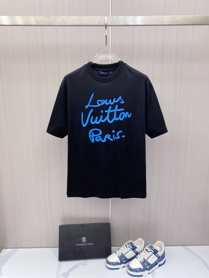L*ouis V*uitton  Top Quality