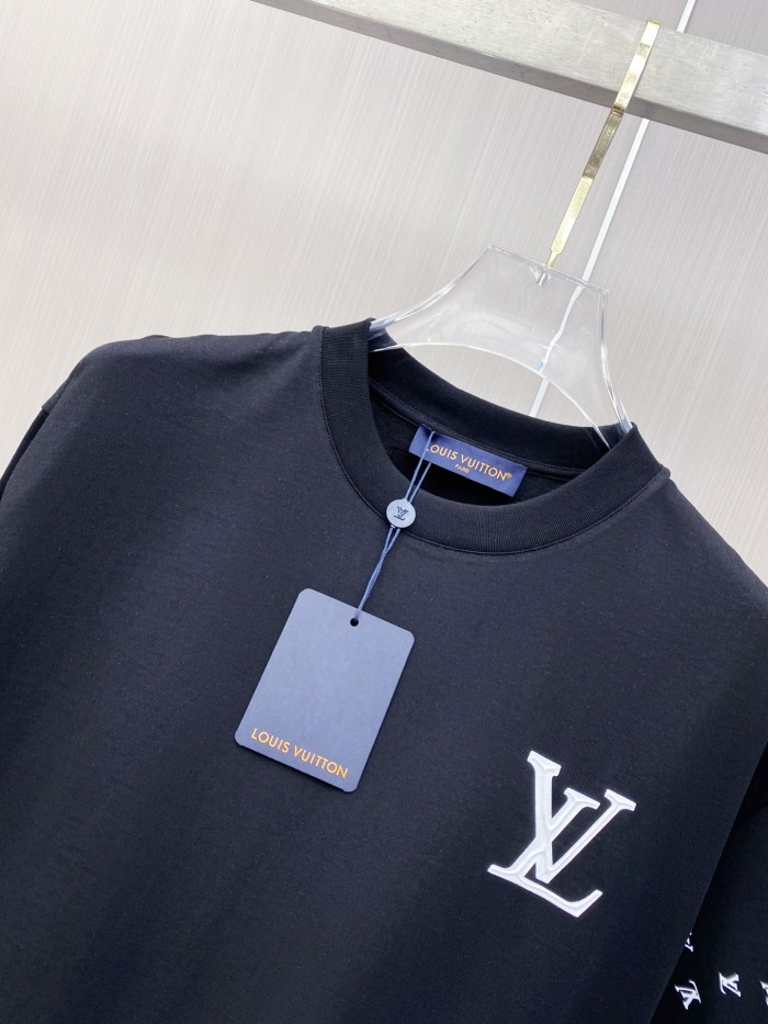 L*ouis V*uitton  Top Quality