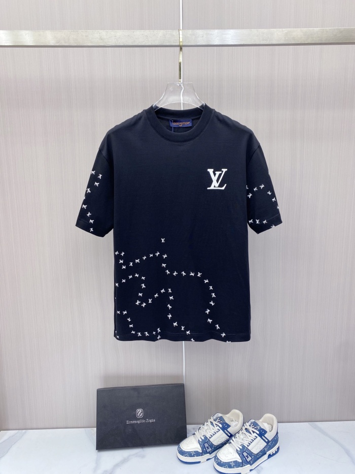 L*ouis V*uitton  Top Quality