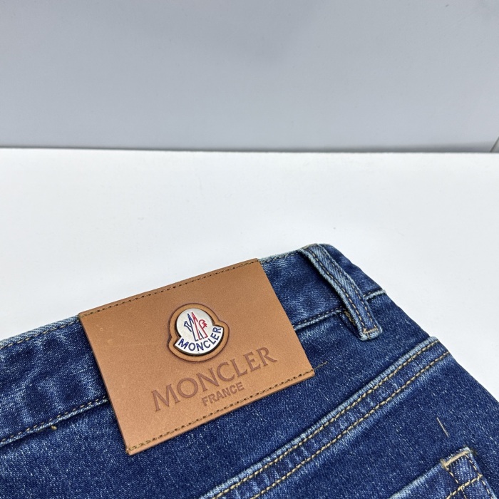 M*oncler  Top Quality