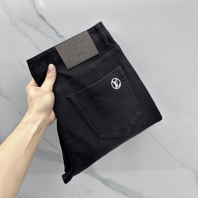 L*ouis V*uitton Top Quality