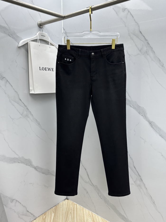 L*ouis V*uitton Top Quality
