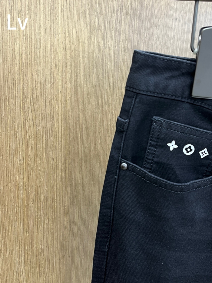 L*ouis V*uitton Top Quality