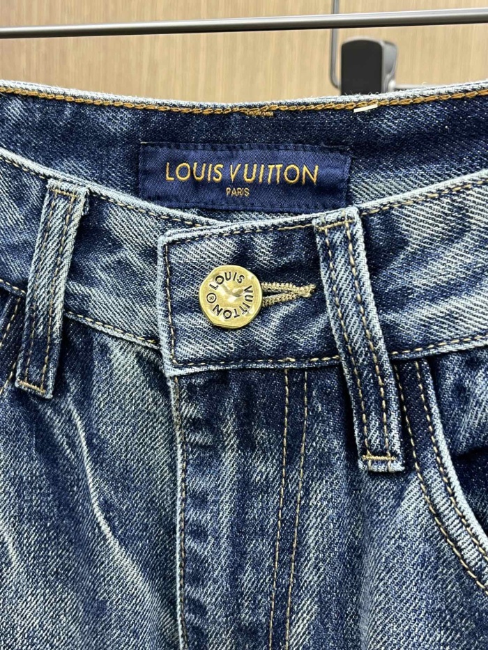 L*ouis V*uitton Top Quality