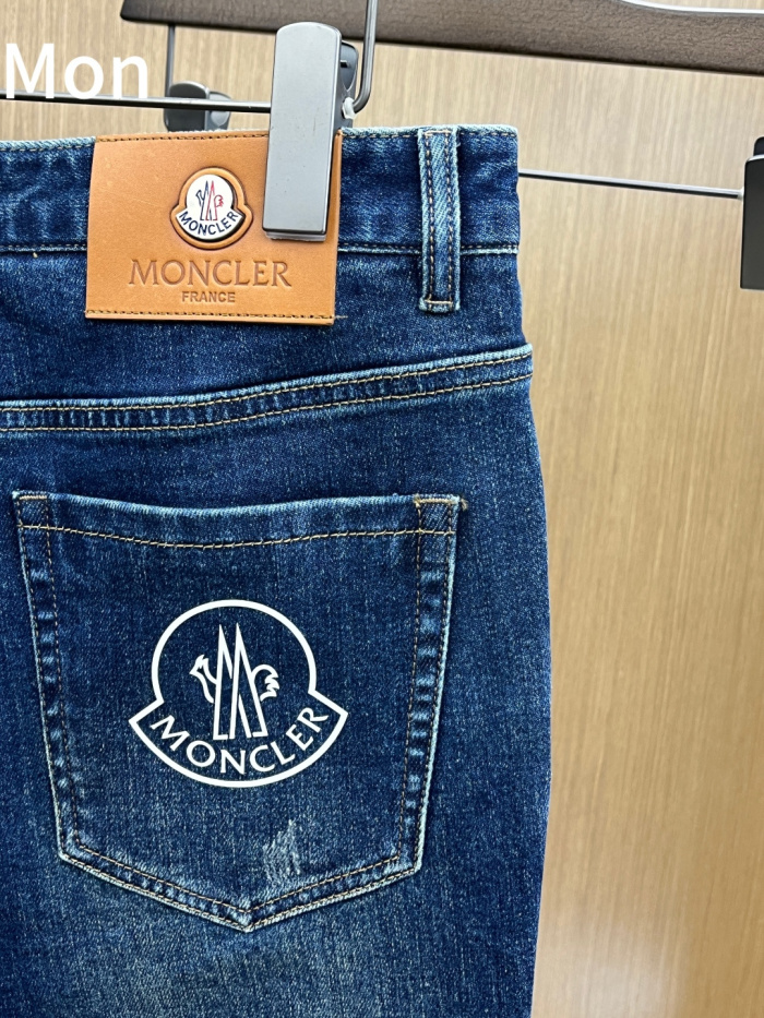 M*oncler  Top Quality