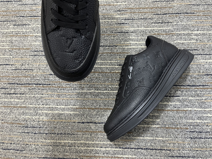 Men  L*ouis V*uitton Top Sneakers