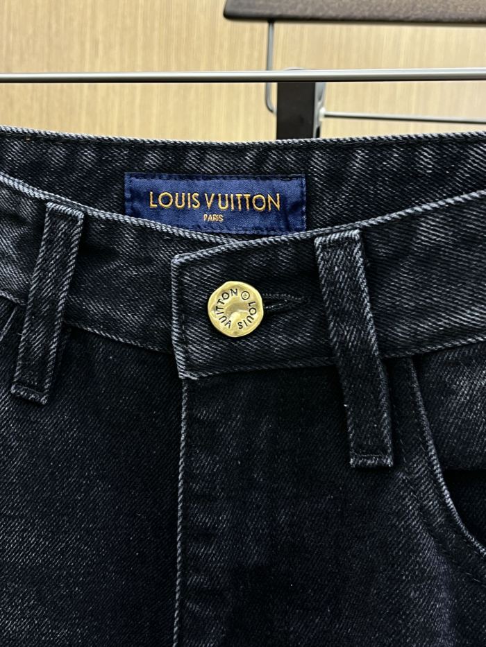 L*ouis V*uitton Top Quality