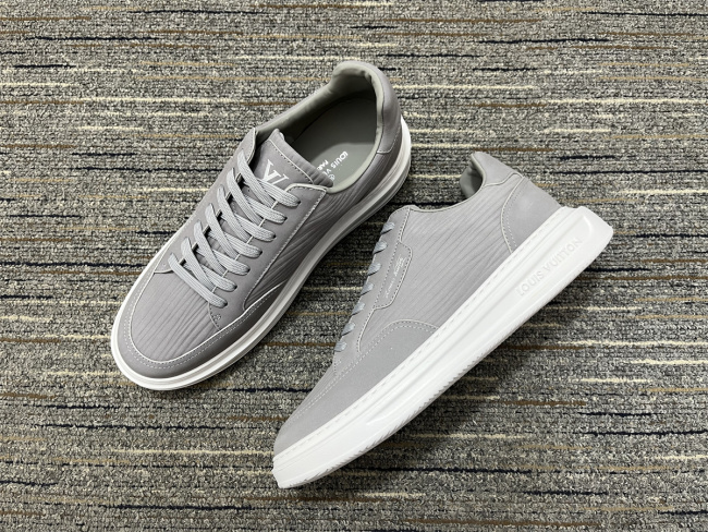 Men  L*ouis V*uitton Top Sneakers