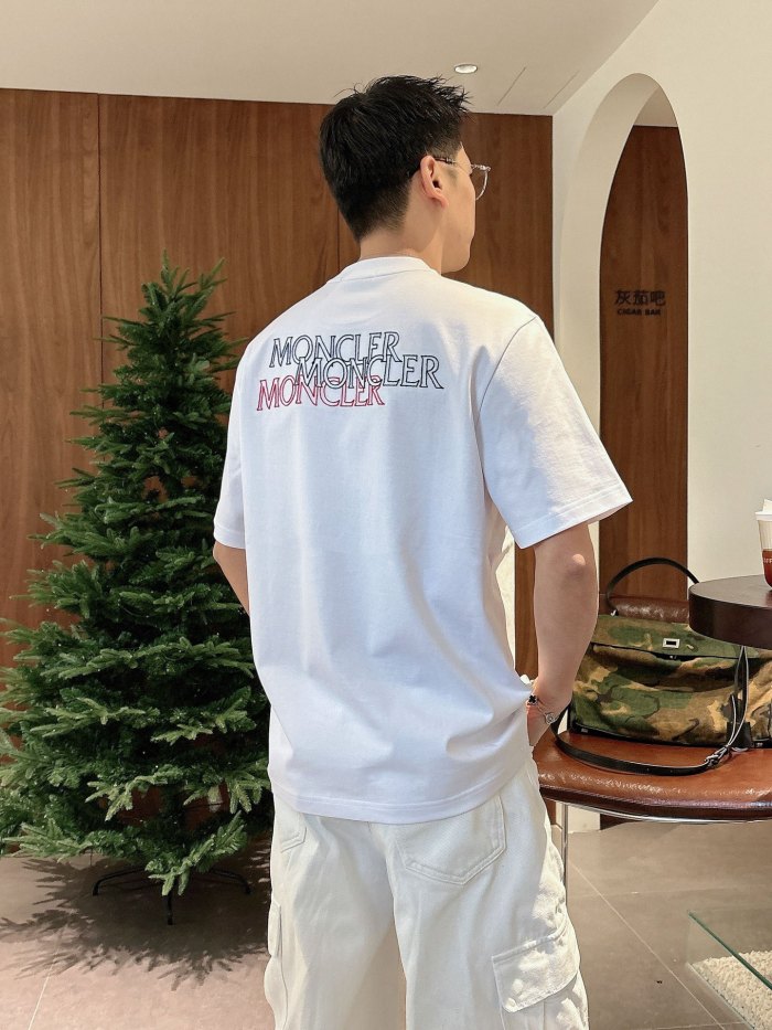 M*oncler  Top Quality