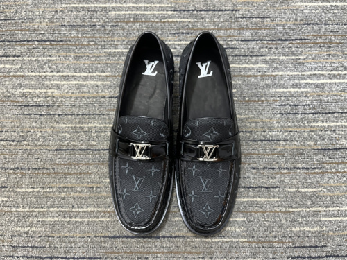 Men  L*ouis V*uitton Top Quality Loafers