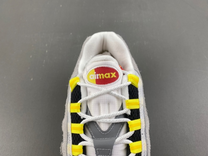 Undefeated x N*ike A*ir M*ax  95 Opti Yellow  IB4523-002