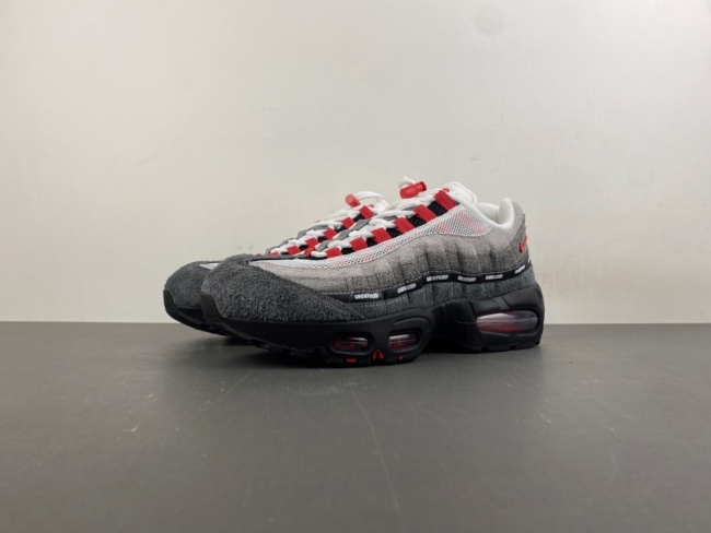 Undefeated x N*ike A*ir M*ax 95 IB4523-003