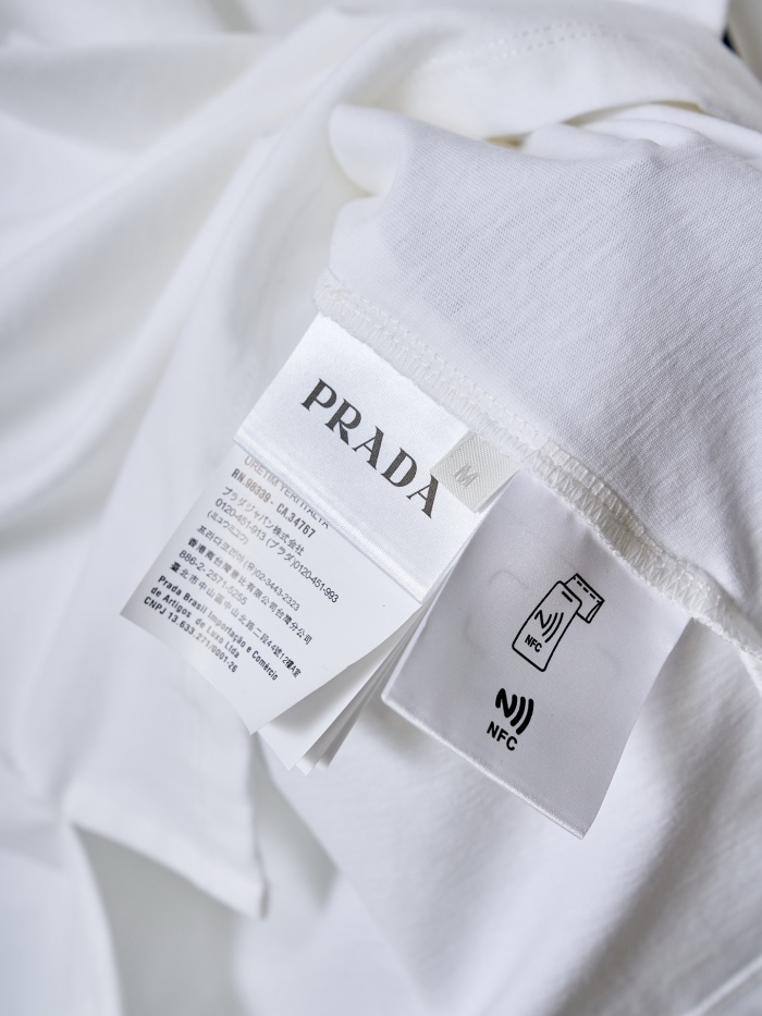 P*rada  Top Quality