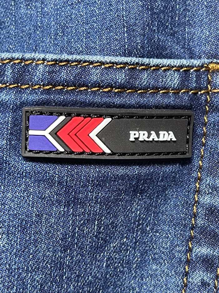 P*rada Top Quality