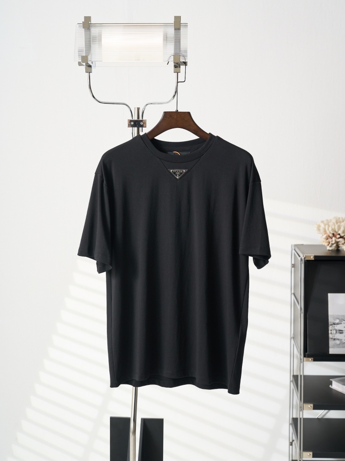 P*rada  Top Quality