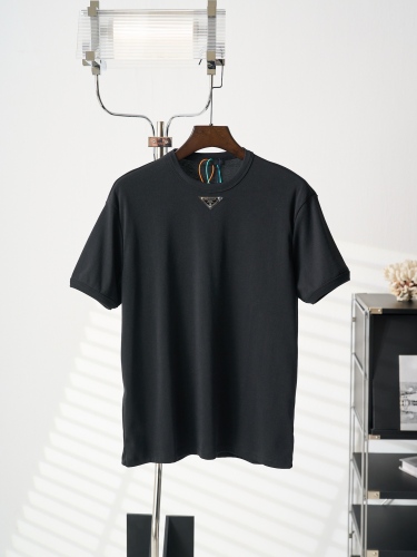 P*rada  Top Quality