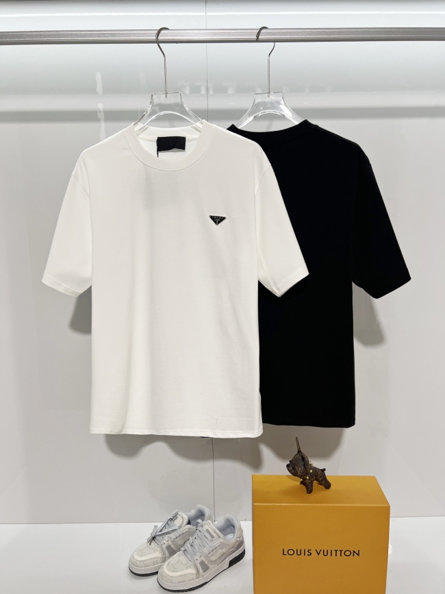P*rada  Top Quality