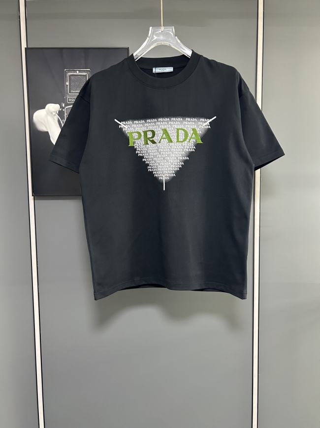 P*rada  Top Quality